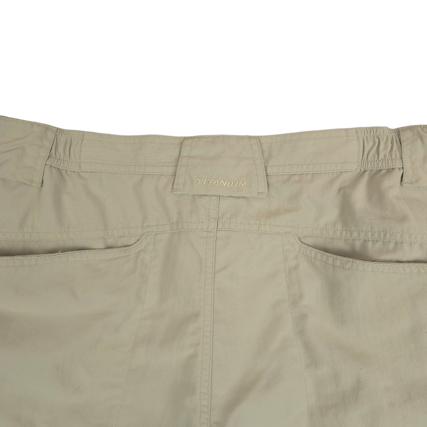 Columbia Titanium Lightweight Cargo Shorts - L