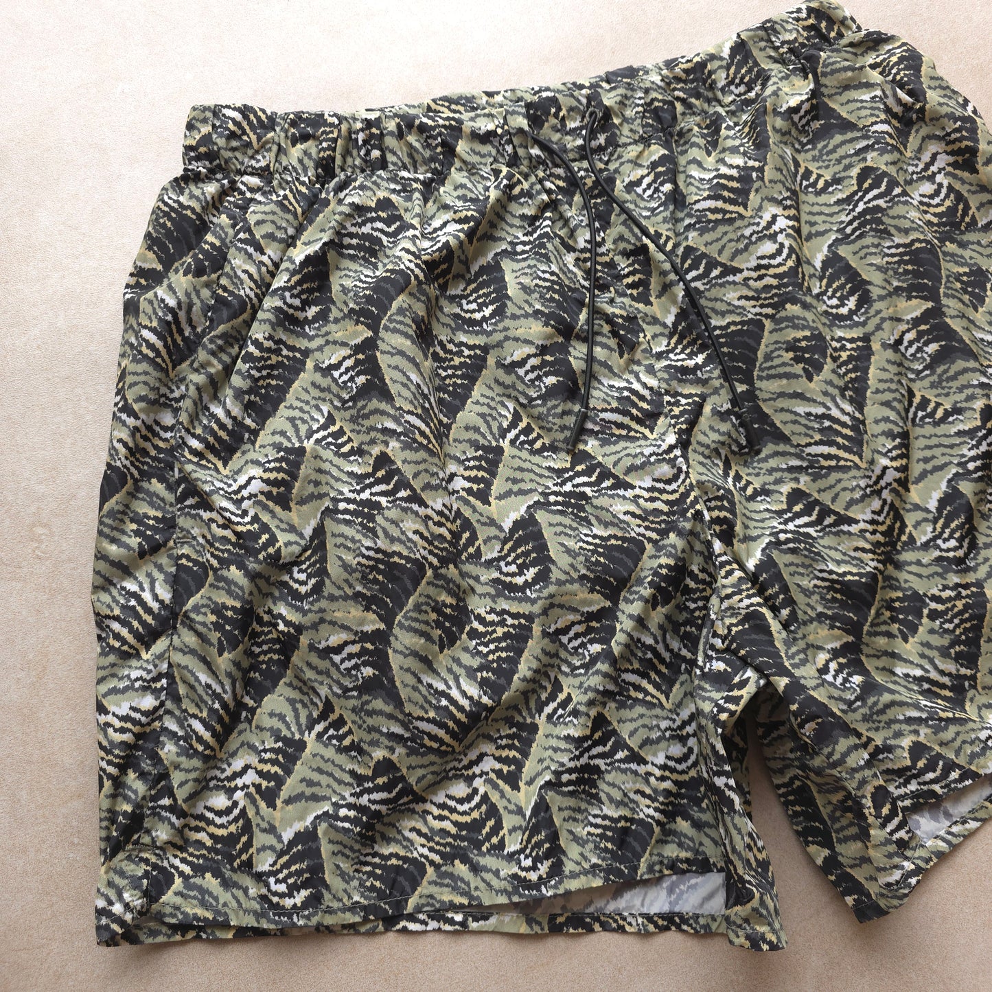 Acne Studios Perry Print Shorts - XL