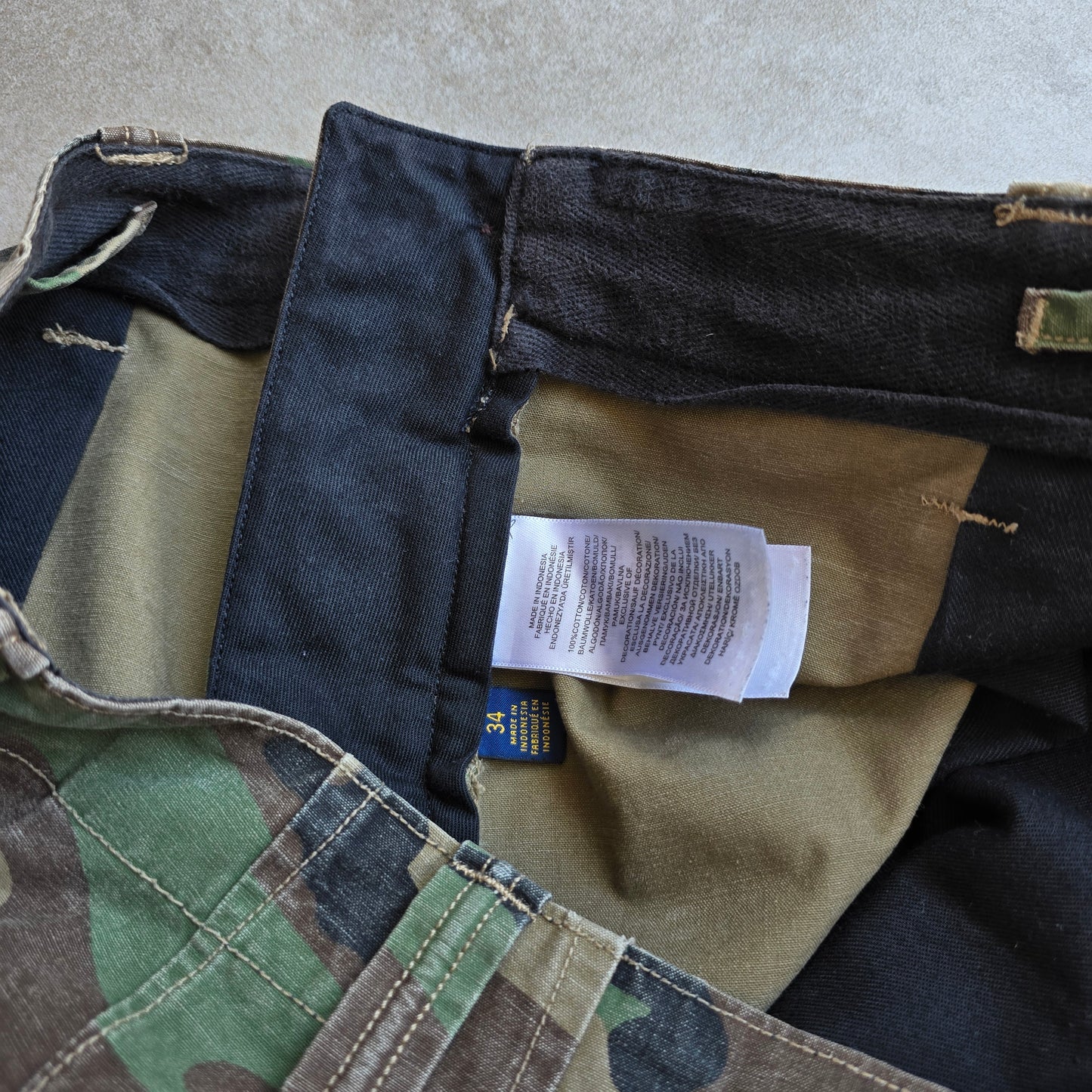 Ralph Lauren Camo Cargo Shorts - 34