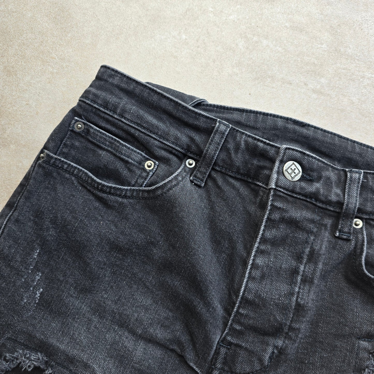 Ksubi Dagger Dan Distressed Shorts - 28