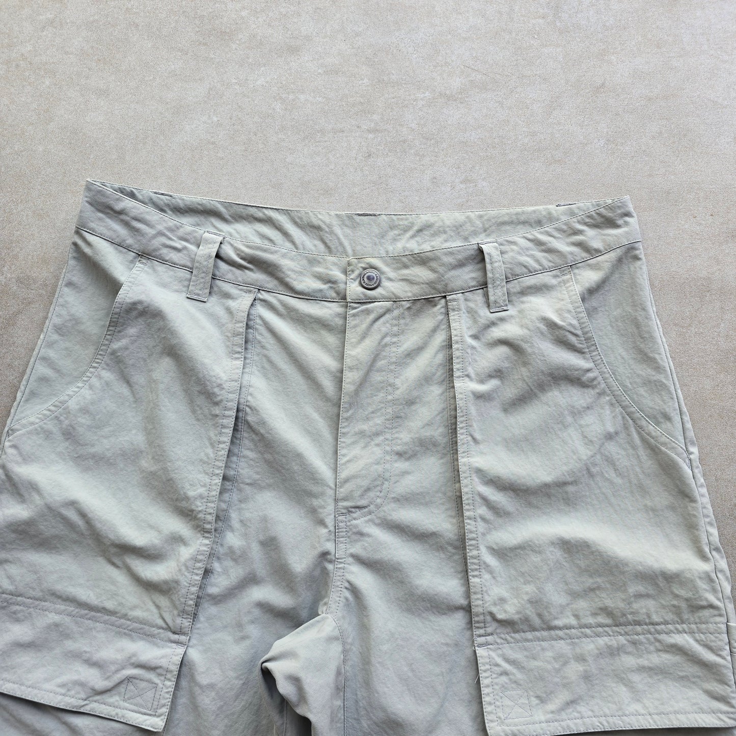 Y2K Kathmandu Lightweight Cargo Shorts - M