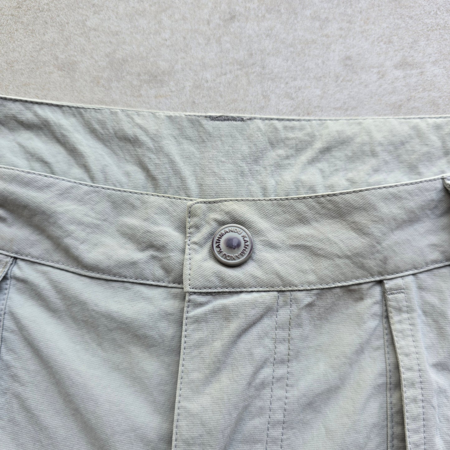 Y2K Kathmandu Lightweight Cargo Shorts - M