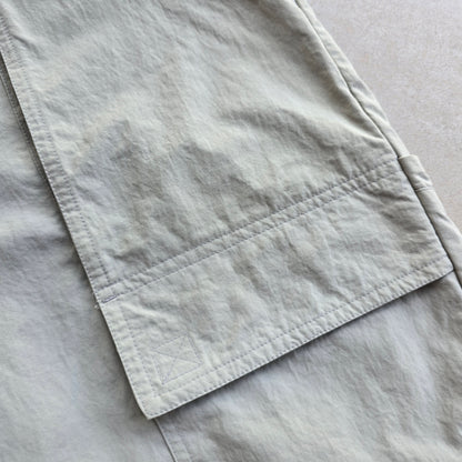 Y2K Kathmandu Lightweight Cargo Shorts - M