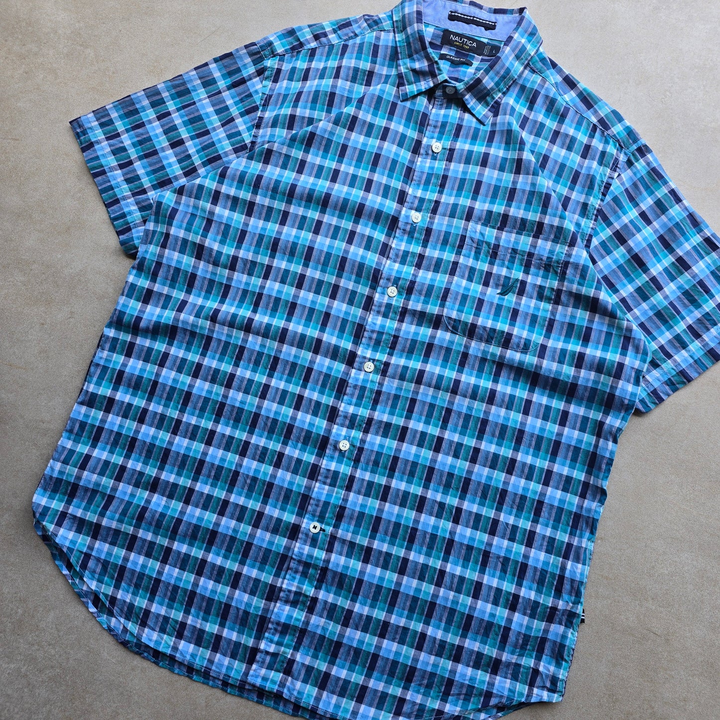 Nautica Plaid Short Sleeve Button Up Shirt - L