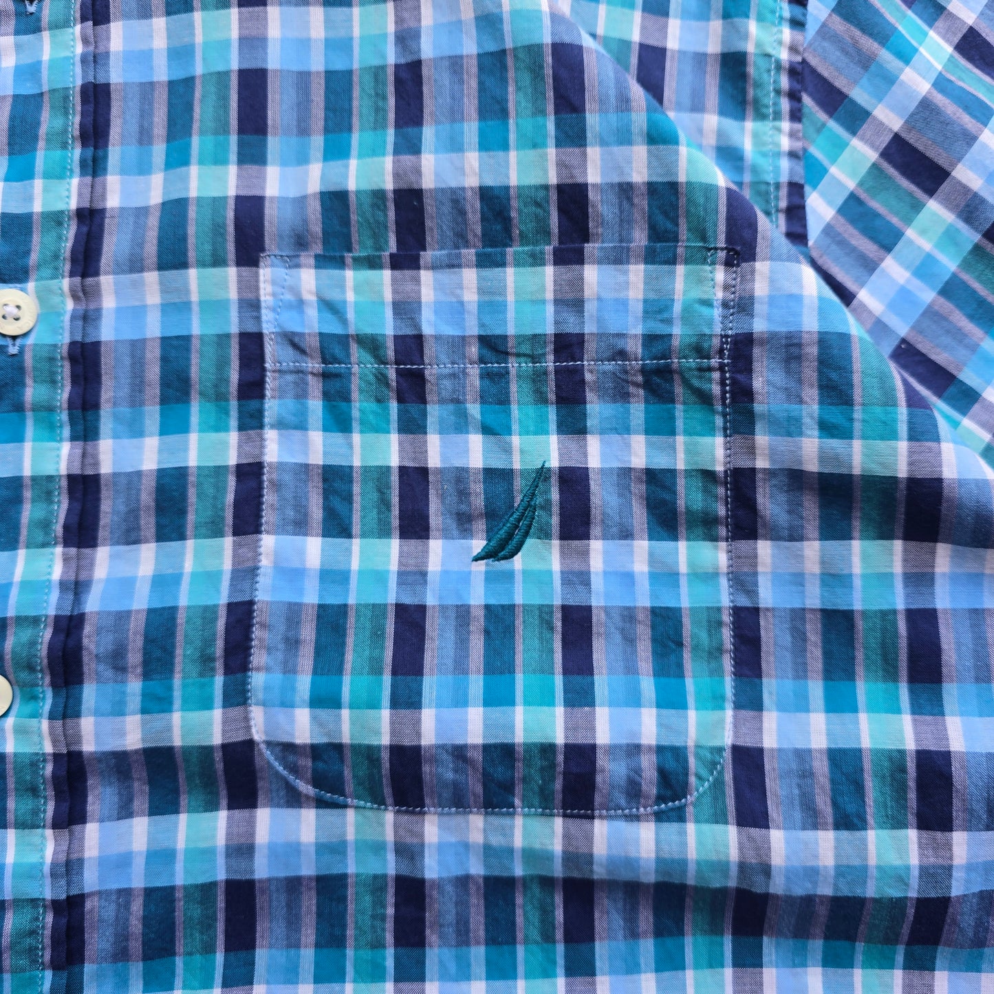 Nautica Plaid Short Sleeve Button Up Shirt - L