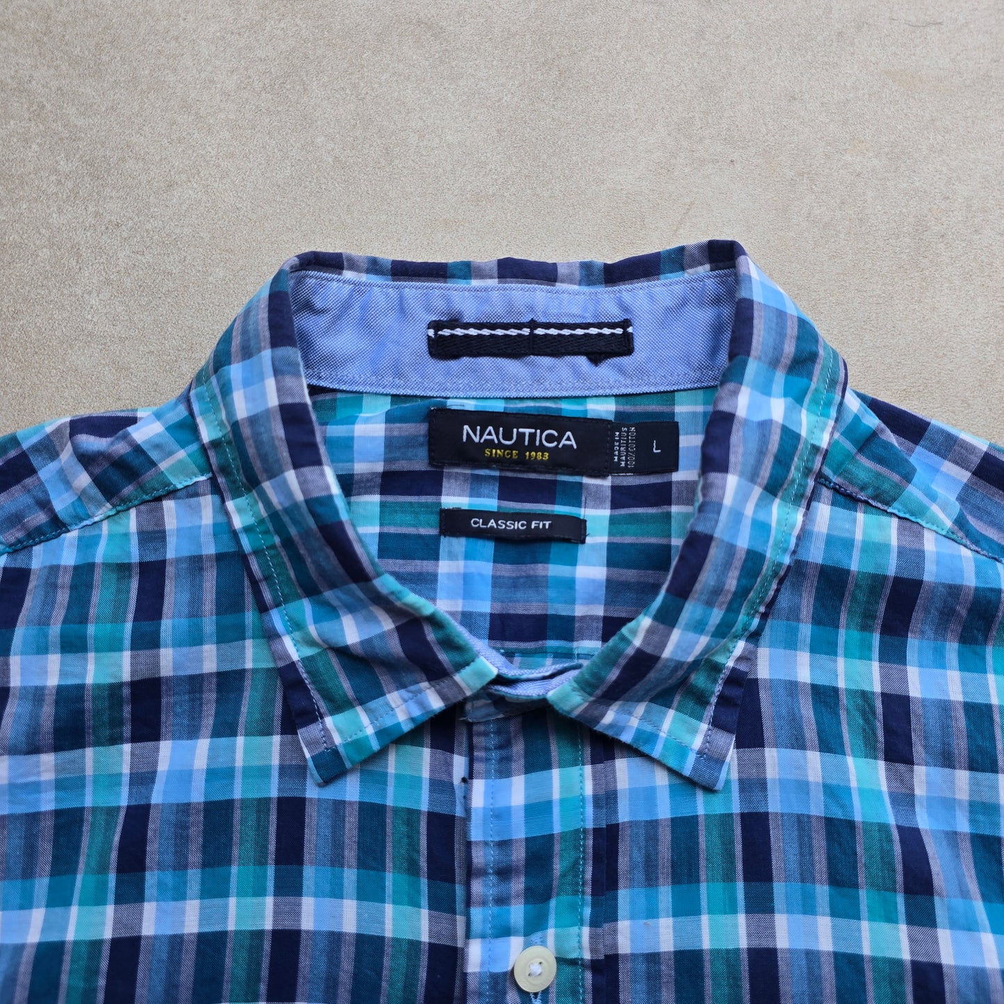 Nautica Plaid Short Sleeve Button Up Shirt - L