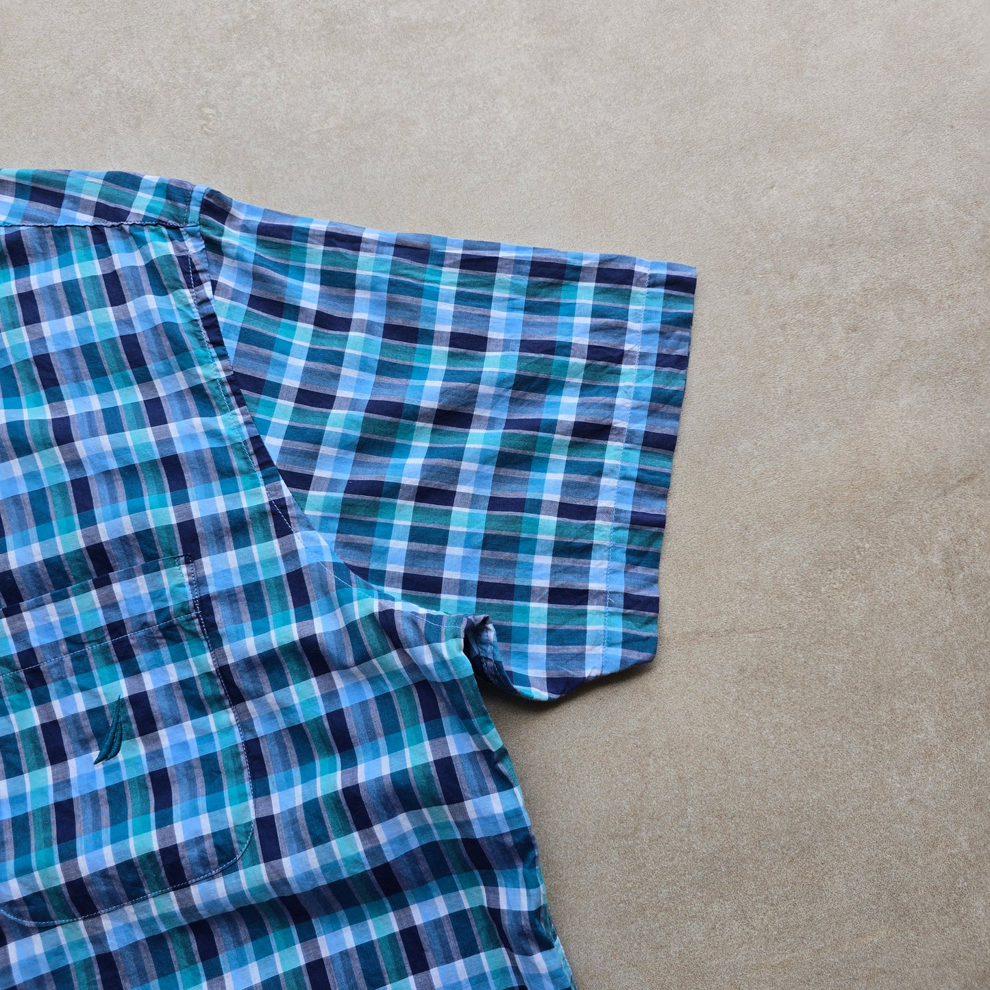 Nautica Plaid Short Sleeve Button Up Shirt - L