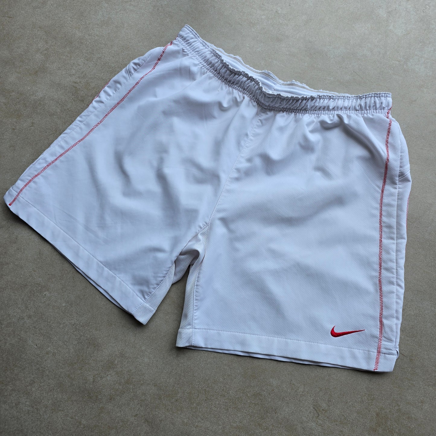 Vintage Nike Embroidered Swoosh Shorts - L