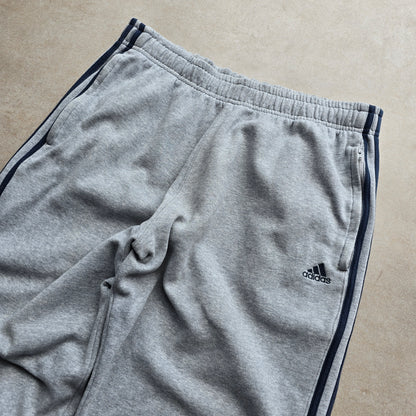 Adidas Baggy Sweatpants - L