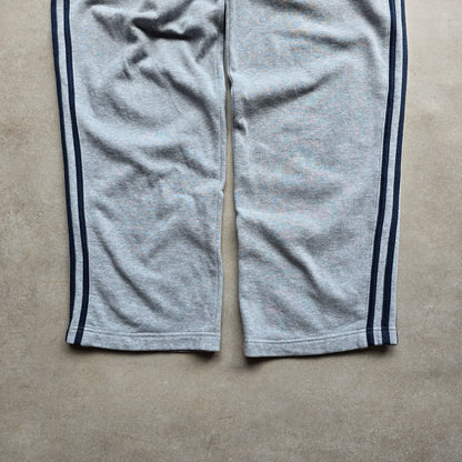 Adidas Baggy Sweatpants - L