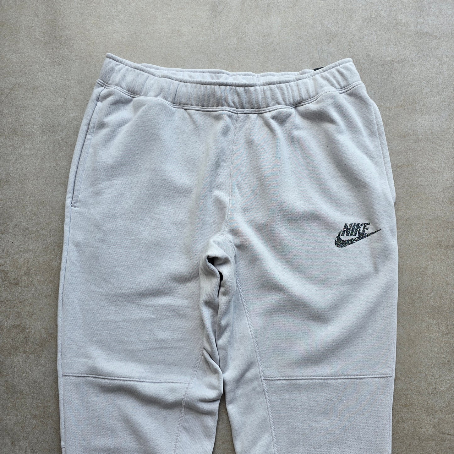 Nike Move To Zero Sweatpants (NEW) - L