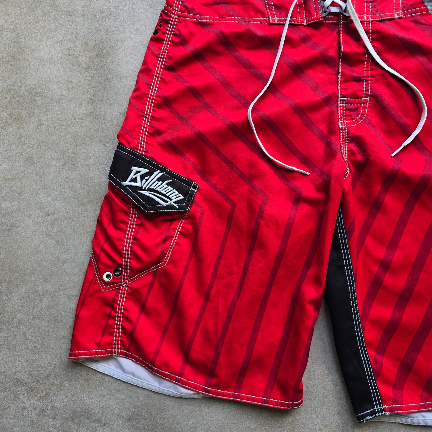 Y2K Billabong Board Shorts - 32