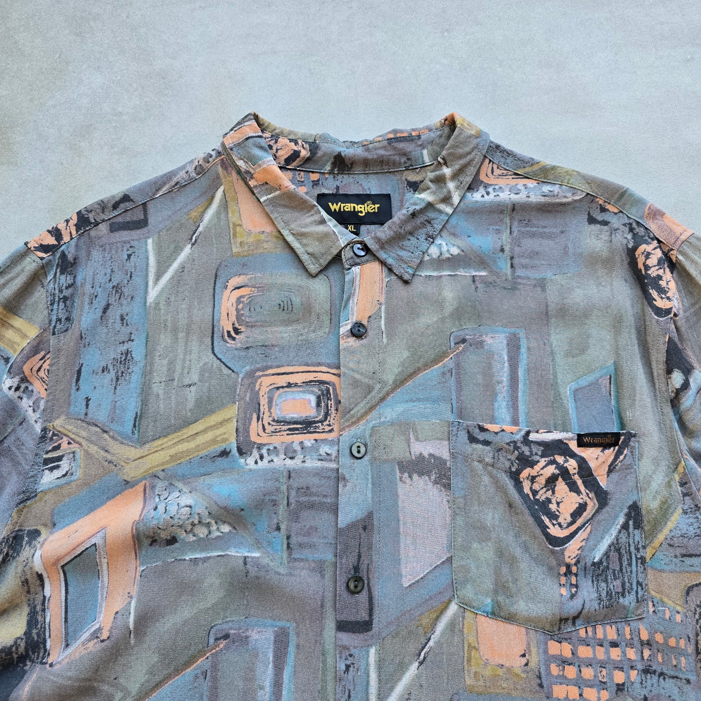 Wrangler Abstract Button Up Shirt - XL