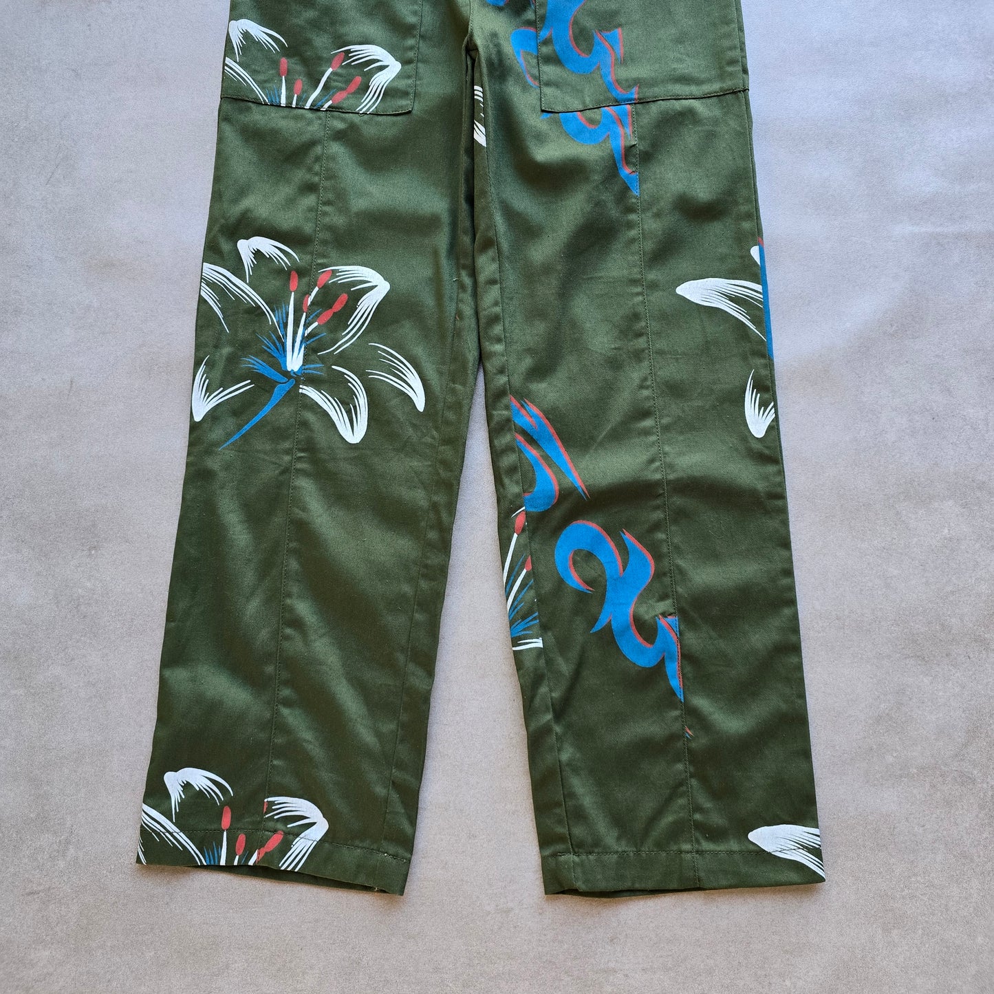 Jungles Tribal Flower Workwear Pants (NEW) - 30