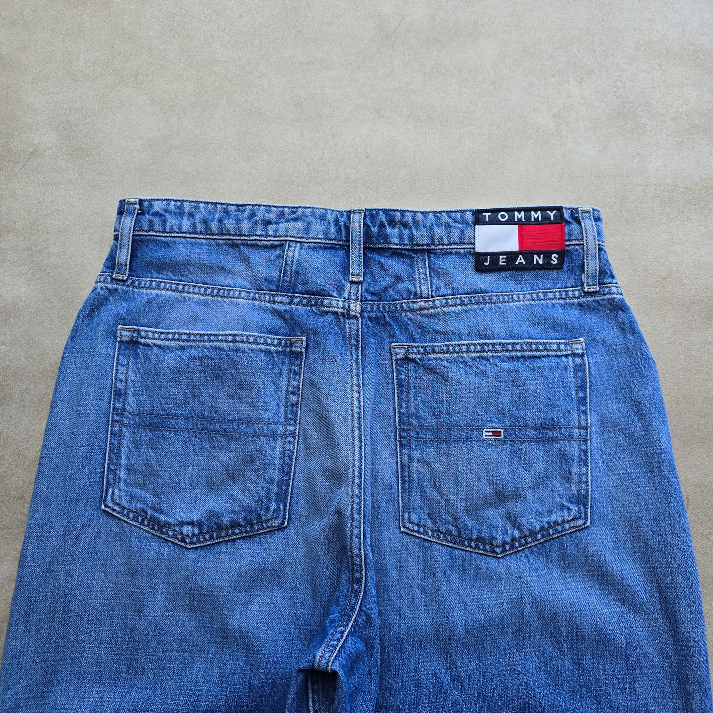 Tommy Hilfiger High Rise Mom Jeans - WMNS 34 x 32