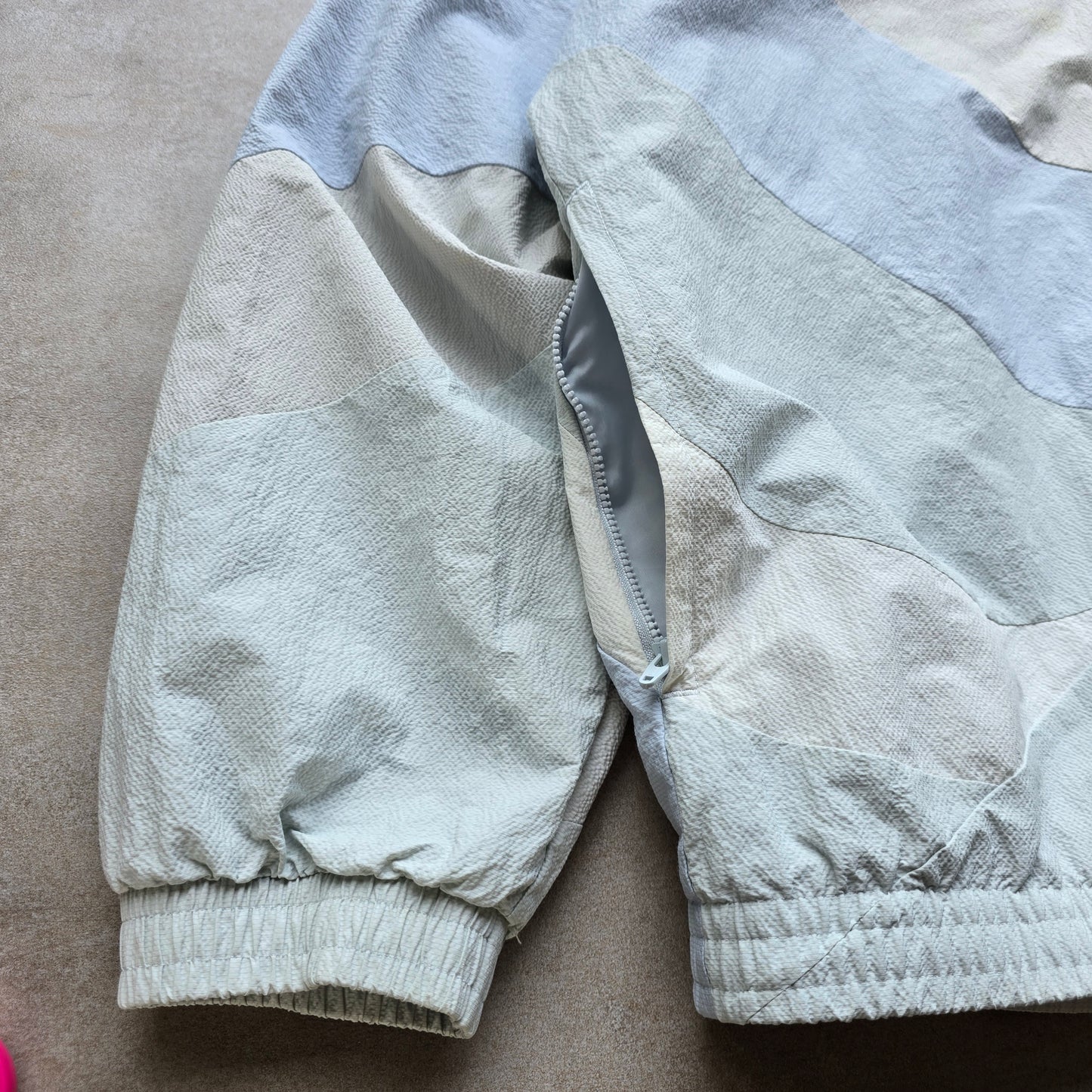 Adidas Equipment Windbreaker - L