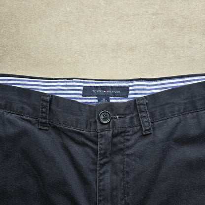Tommy Hilfiger Shorts - 36/38