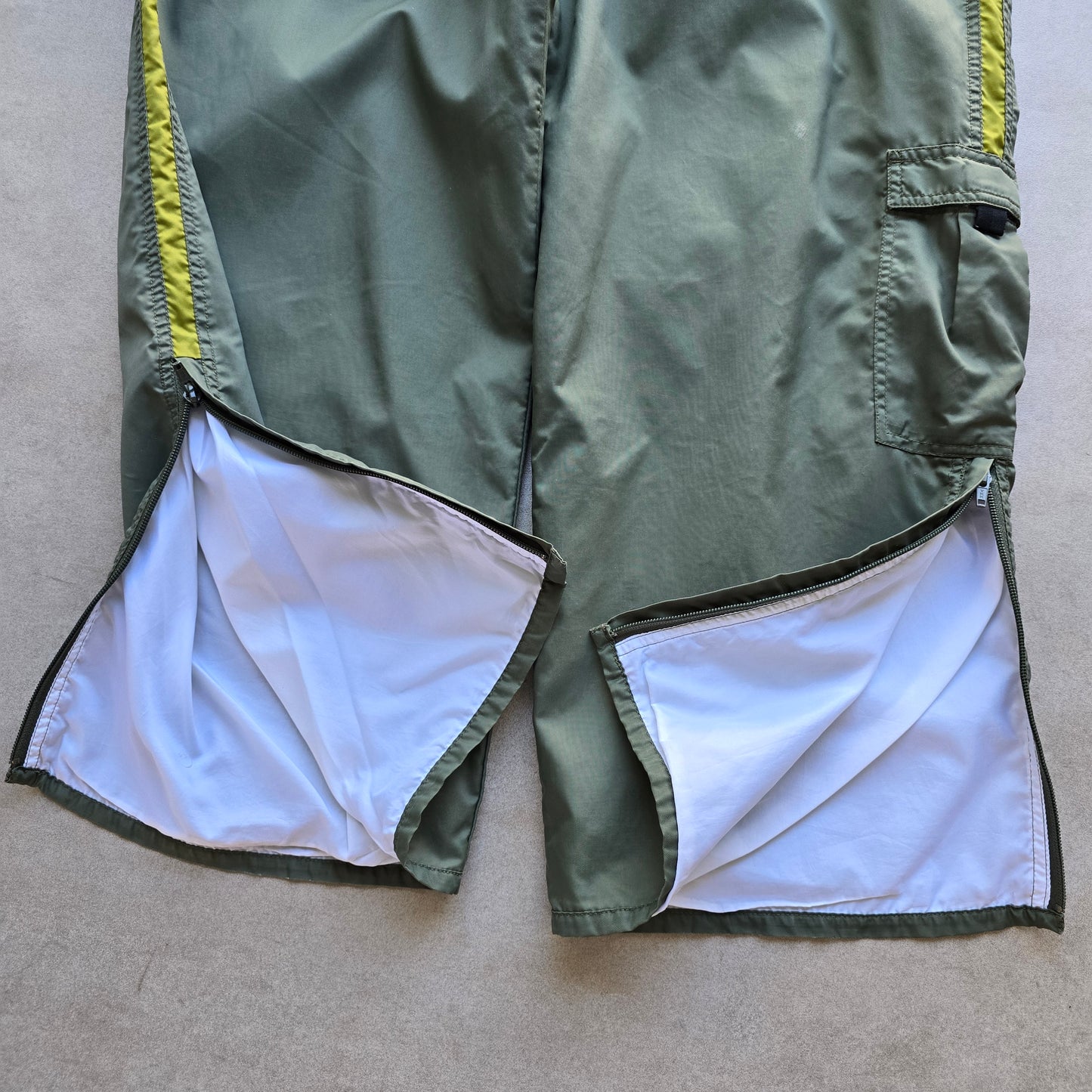 Vintage Nike Ankle Zip Pants - L