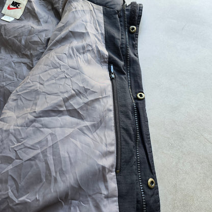 Vintage Nike Puffer Jacket - M
