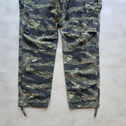 Dickies Camo Cargo Pants - 28