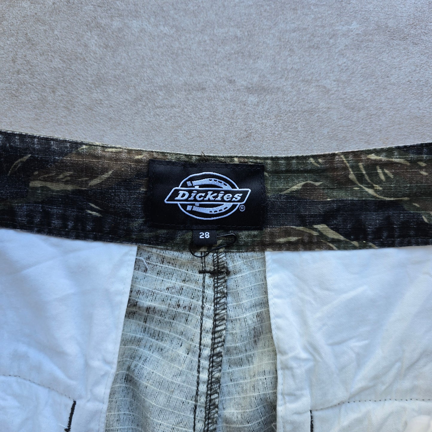 Dickies Camo Cargo Pants - 28