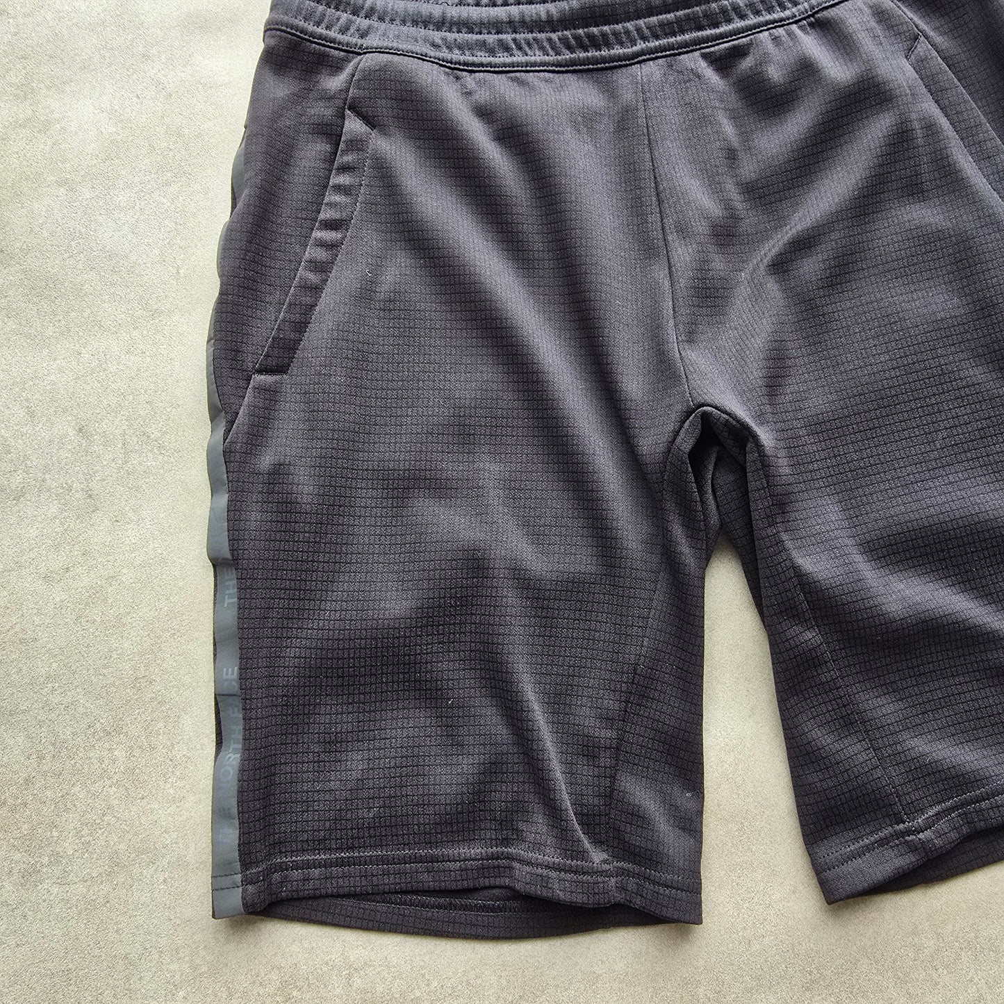 The North Face Shorts - S