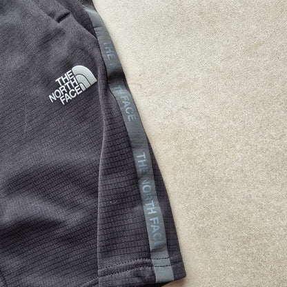 The North Face Shorts - S