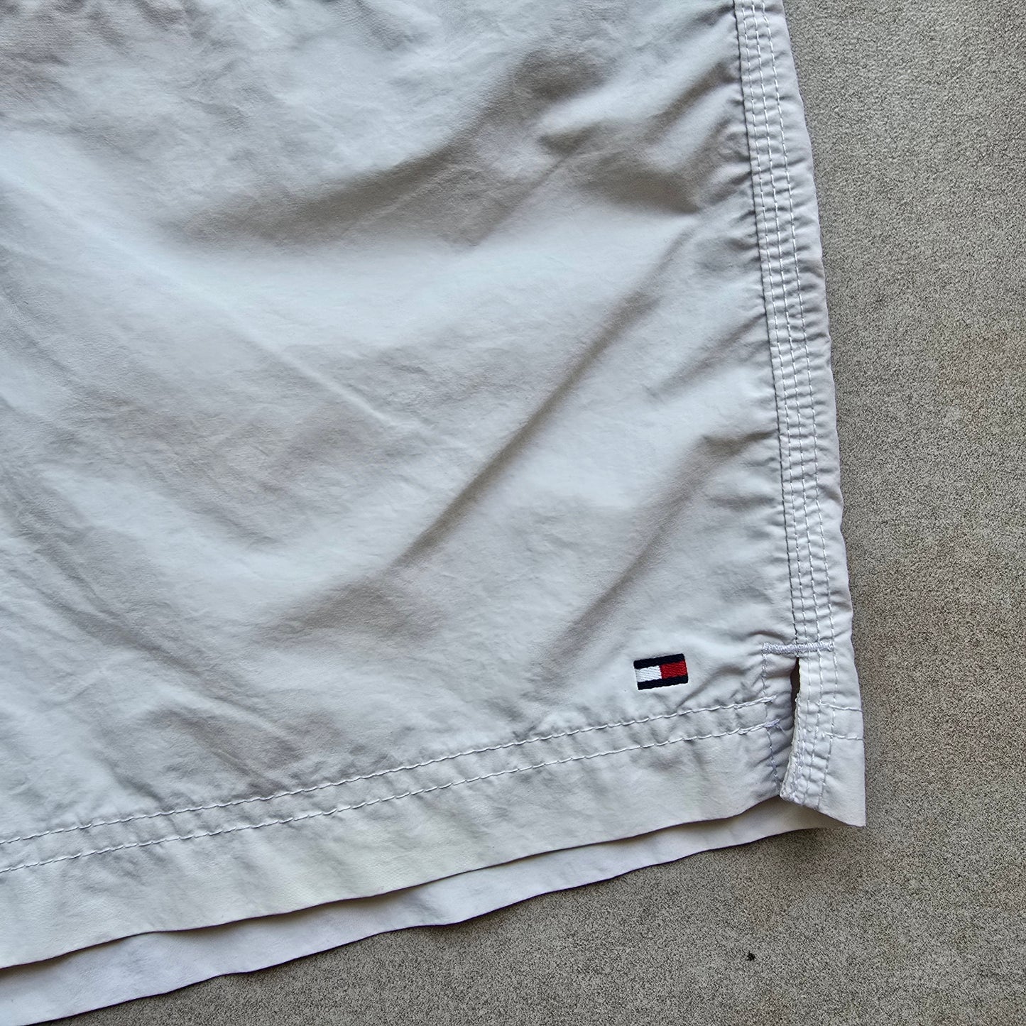 Tommy Hilfiger Shorts - L