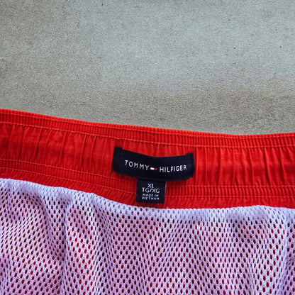 Tommy Hilfiger Shorts - XL