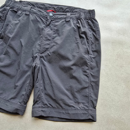 The North Face Shorts - M/L