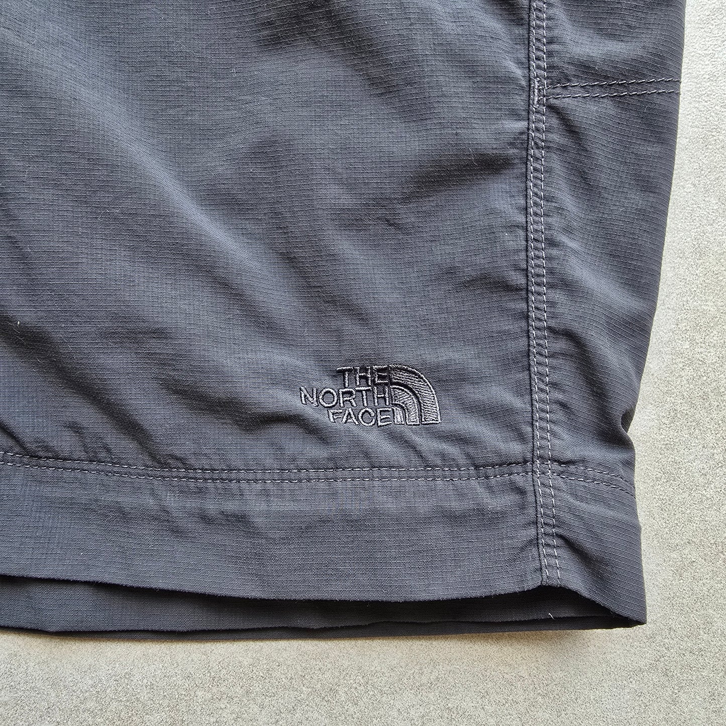 The North Face Shorts - M/L
