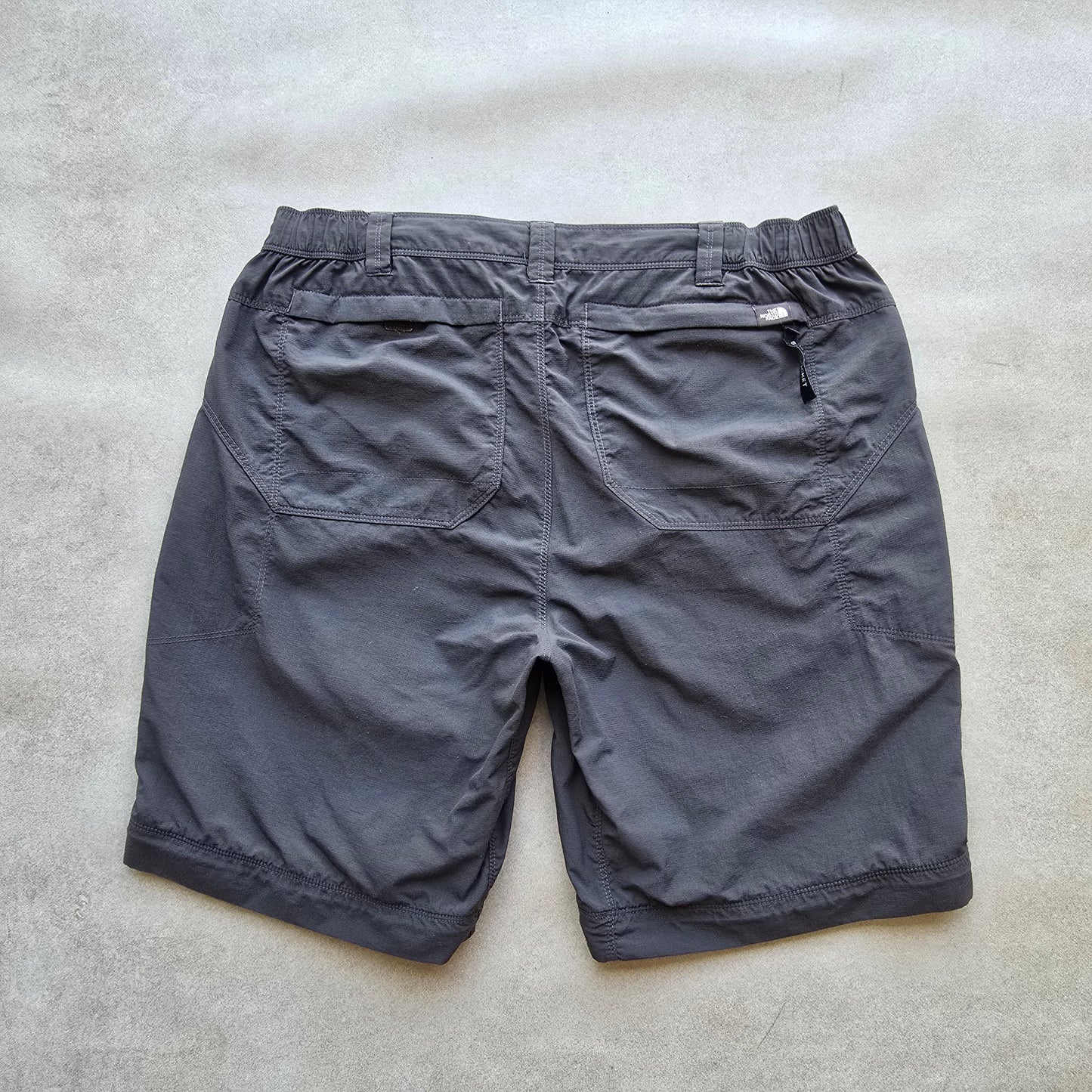 The North Face Shorts - M/L
