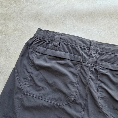 The North Face Shorts - M/L