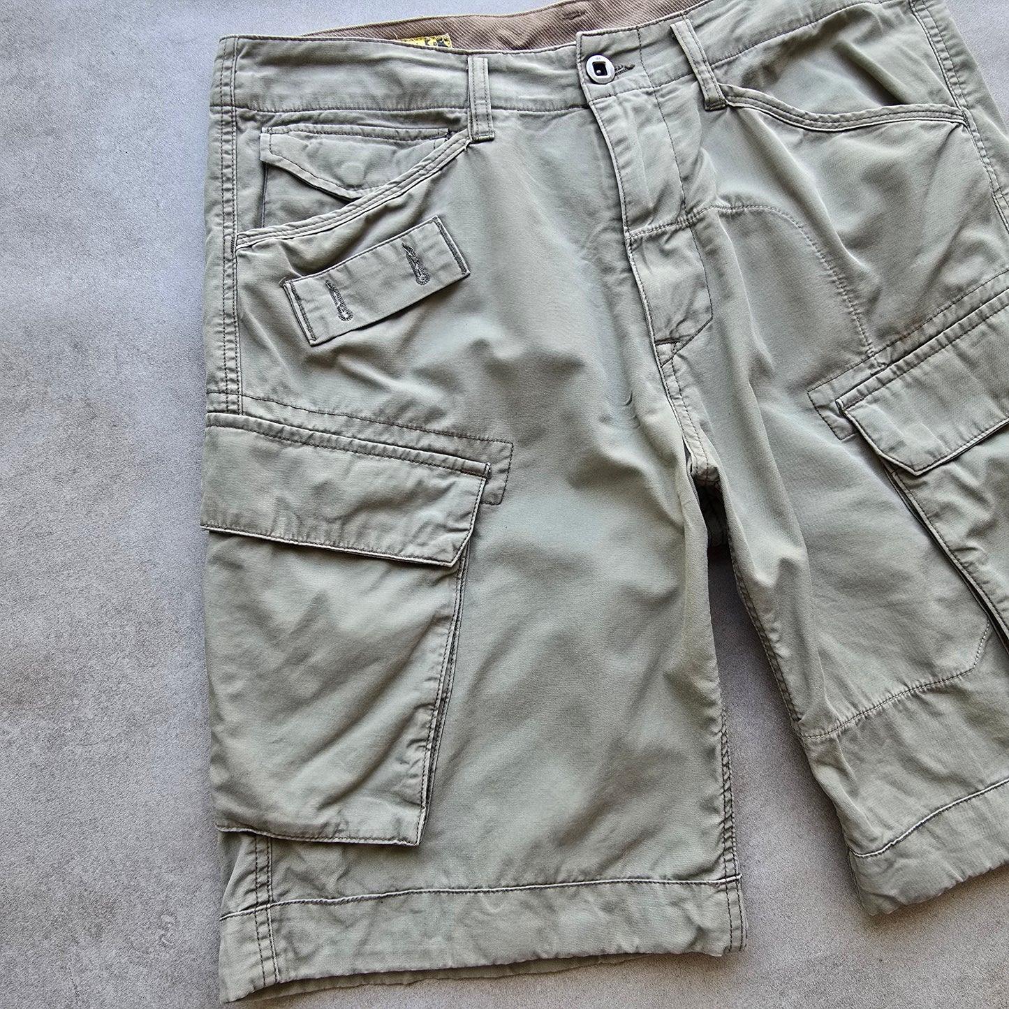 G-Star Raw Cargo Shorts - 32