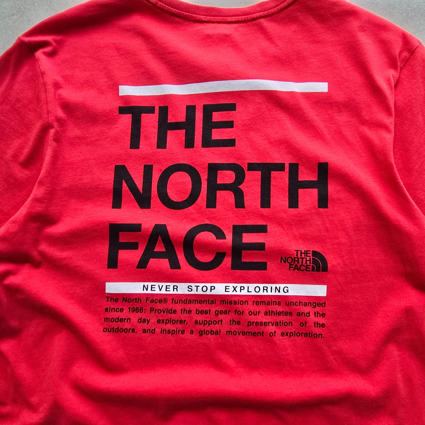 The North Face Tee - M