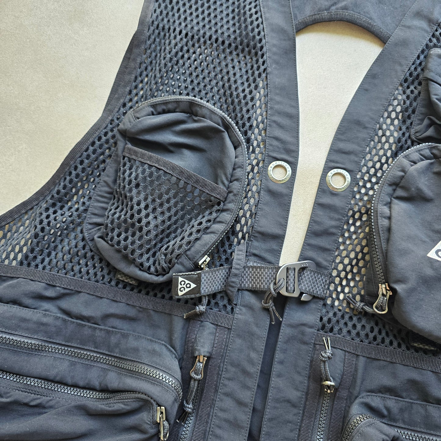Nike ACG Buttles Vest - L