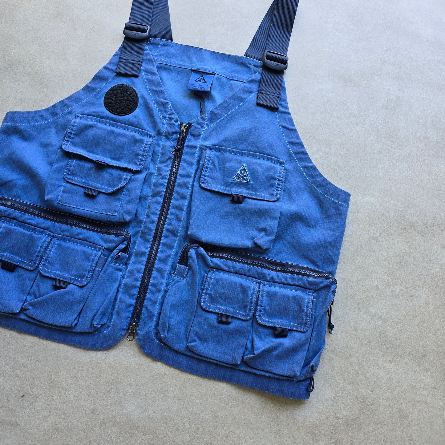 Nike ACG Watchman Peak Vest (NEW) - L