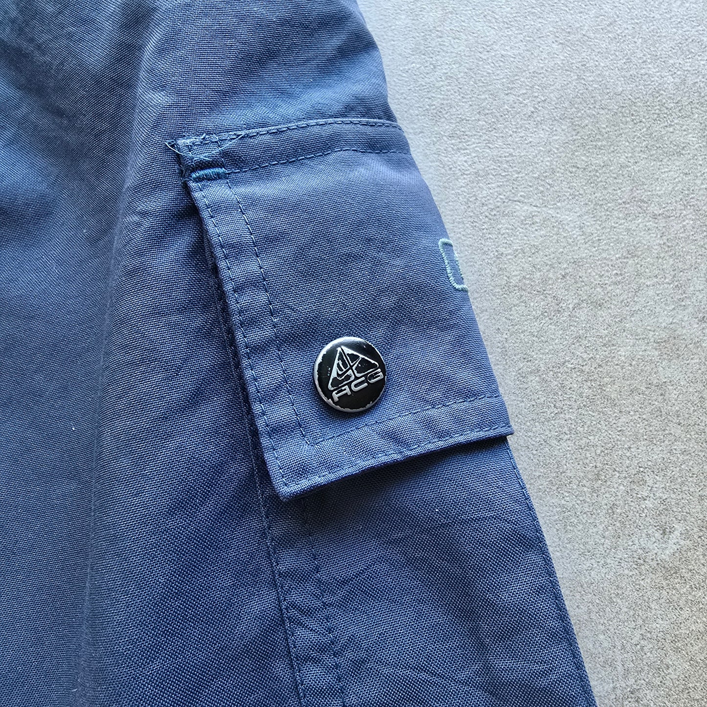 Vintage Nike ACG Cargo Shorts - M