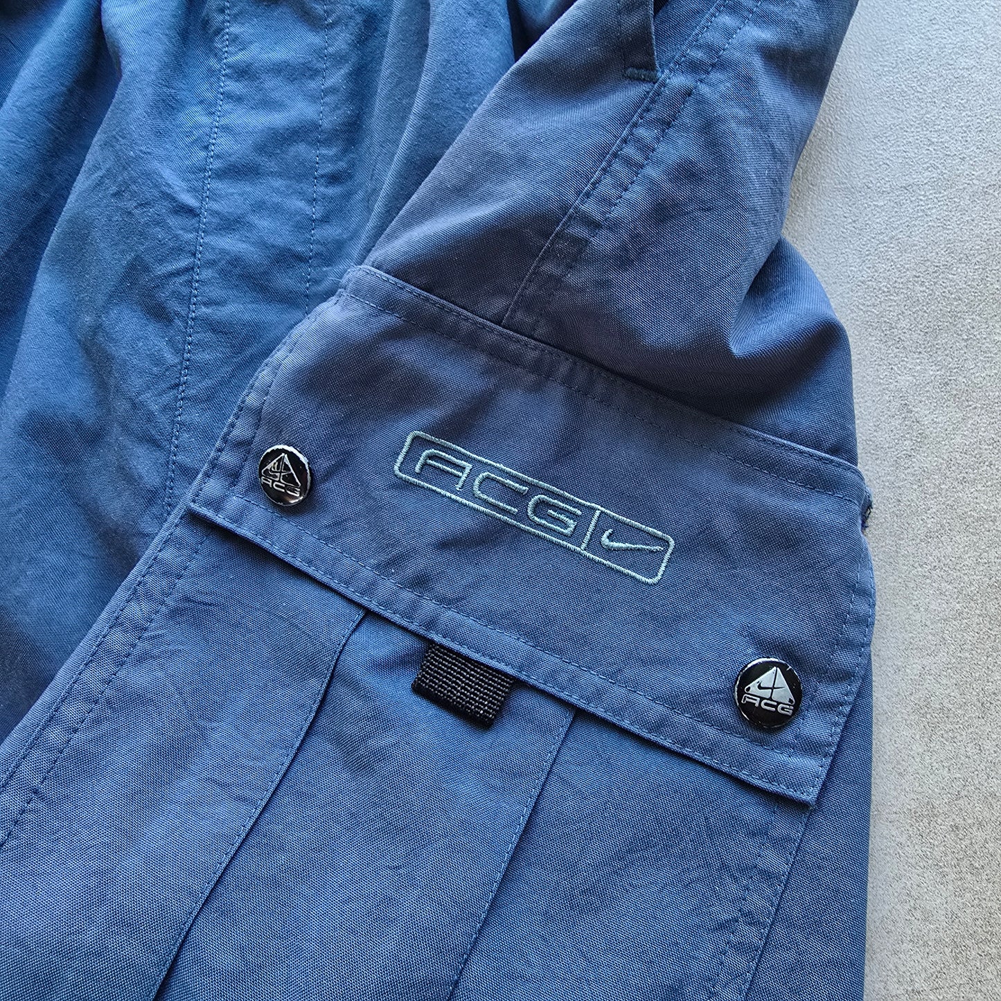 Vintage Nike ACG Cargo Shorts - M