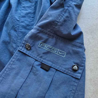 Vintage Nike ACG Cargo Shorts - M