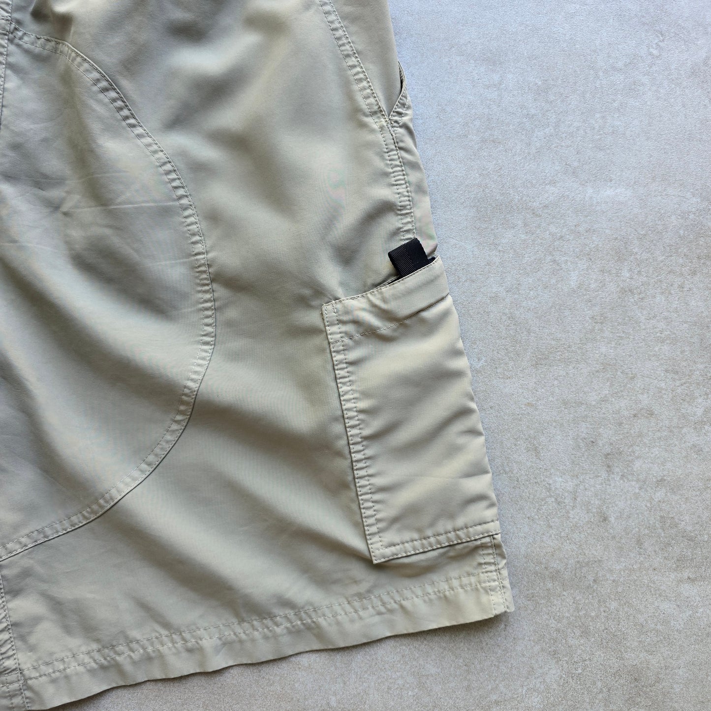 Vintage Nike ACG Cargo Shorts - M/L
