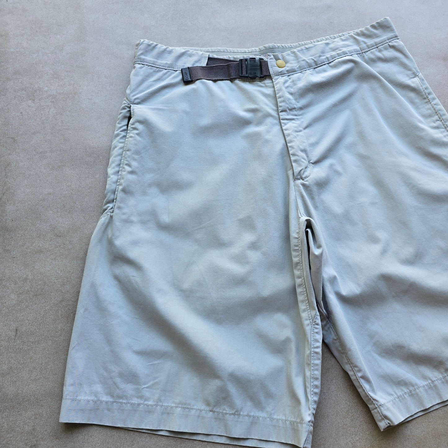 Vintage Nike ACG Shorts - L