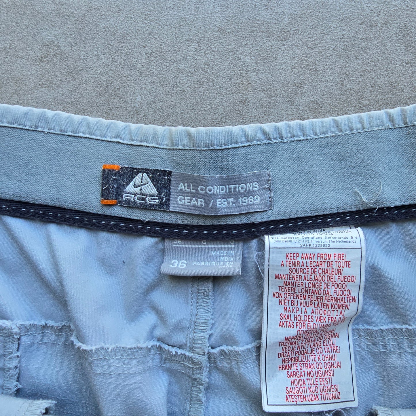 Vintage Nike ACG Shorts - L