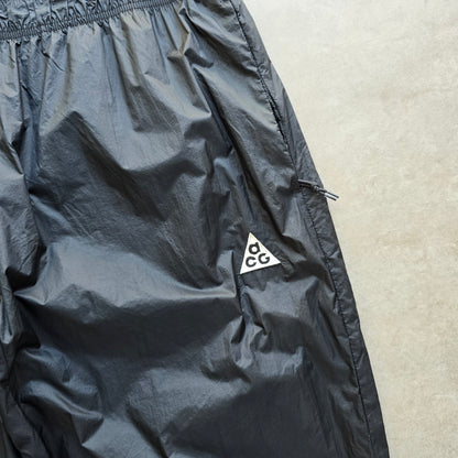 Nike ACG Cinder Cone Windshell Pants - M