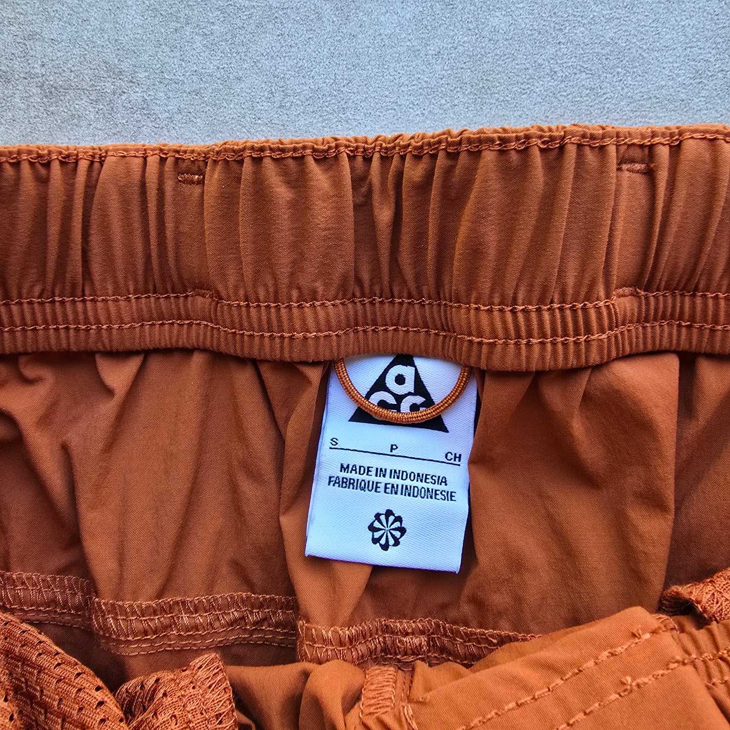 Nike ACG Zip Off Convertible Pants - S