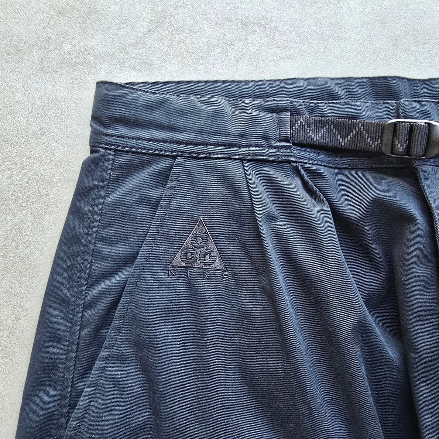 RARE Nike ACG Woven Cargo Pants - M