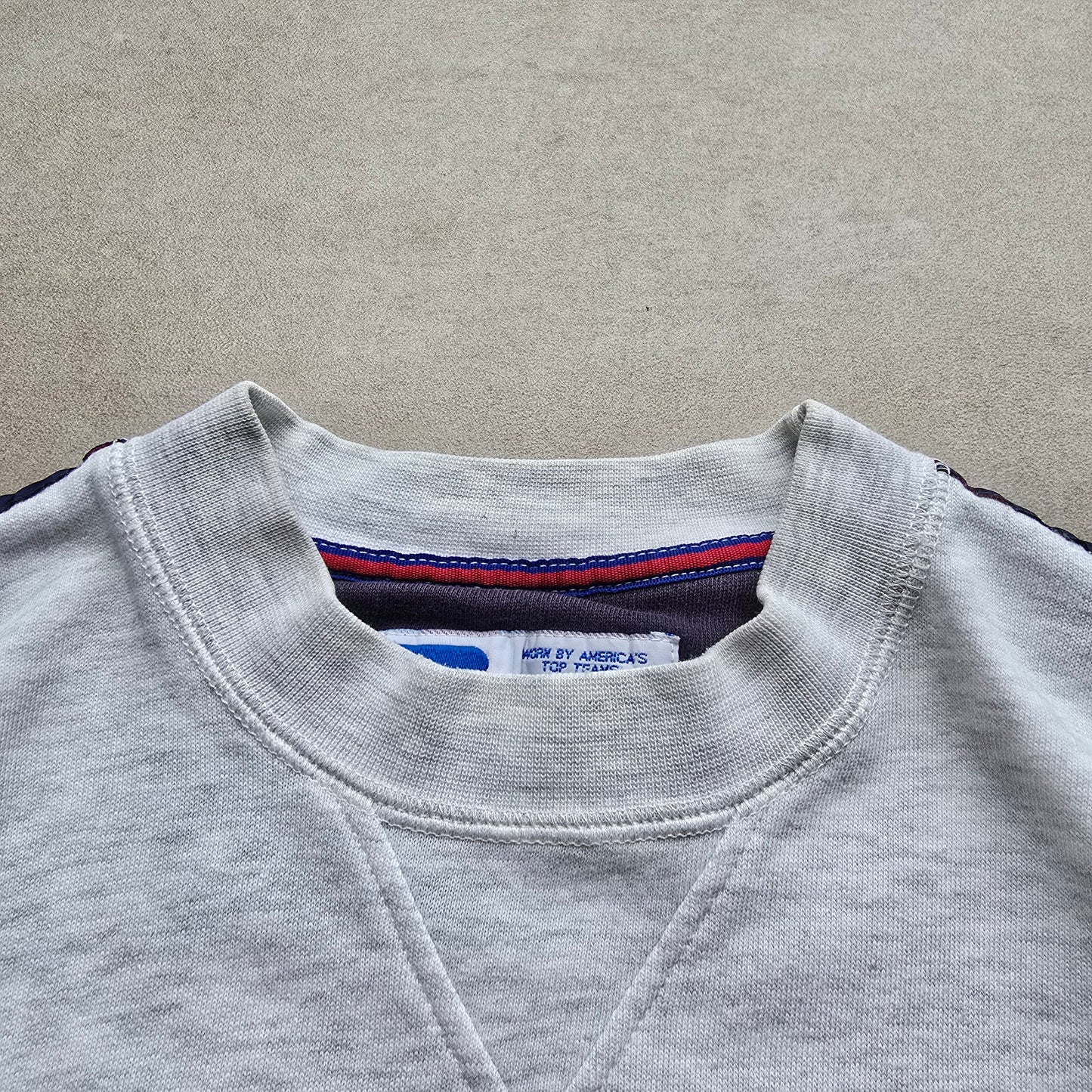 Vintage Russell Athletic Sweatshirt - M/L