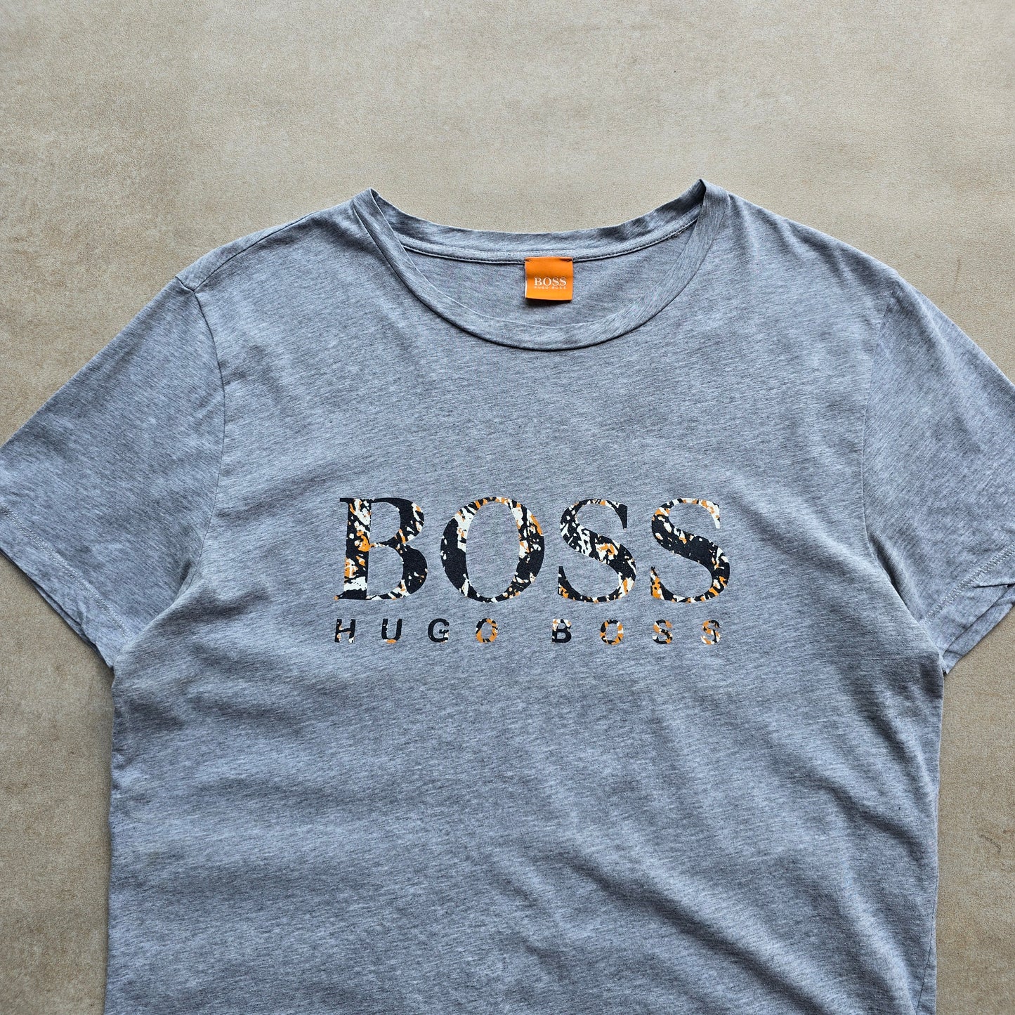 Hugo Boss Tee - S