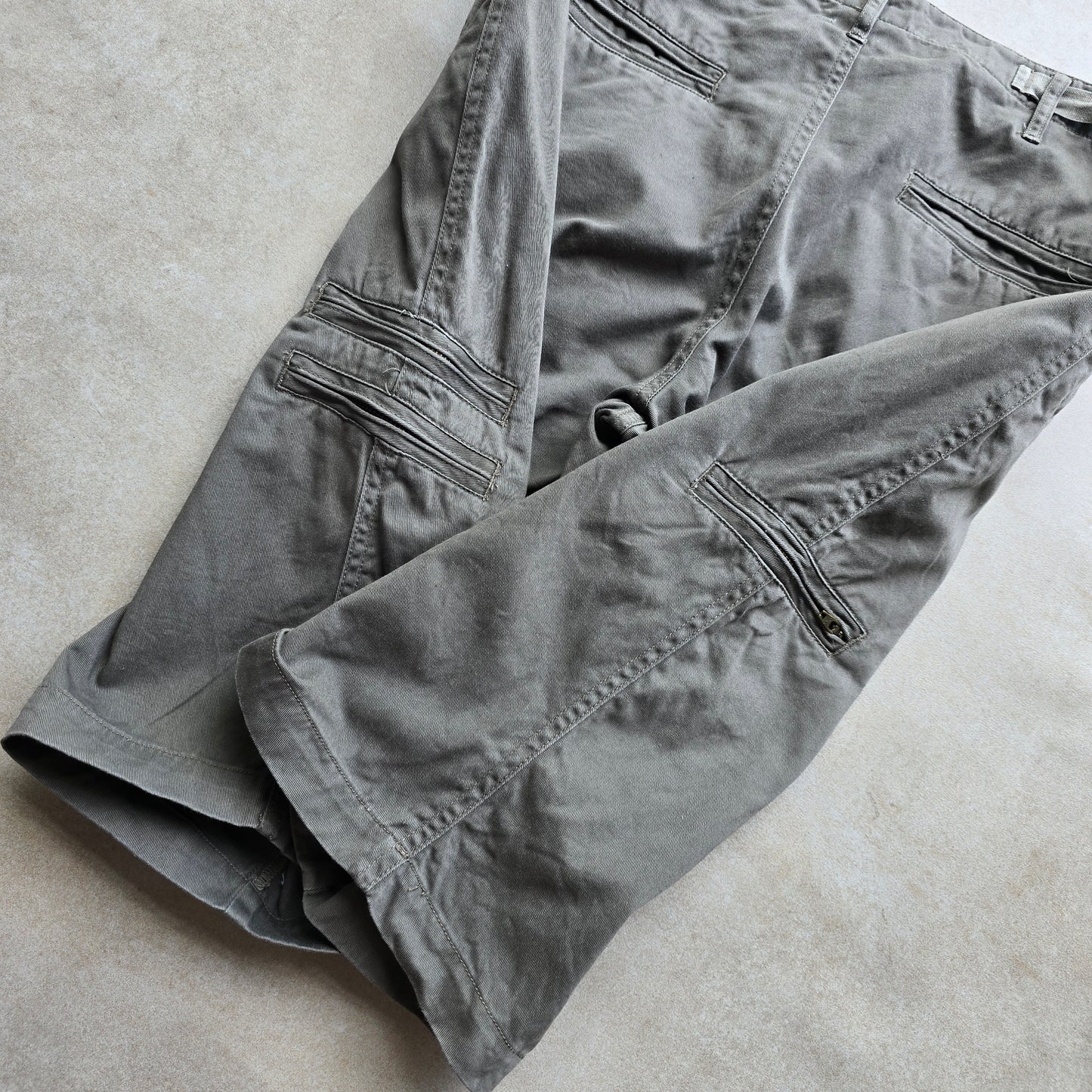 Vintage Buss Cargo Shorts - 32