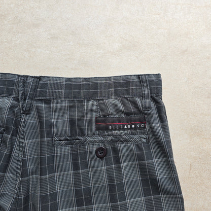 Billabong Plaid Shorts - 32